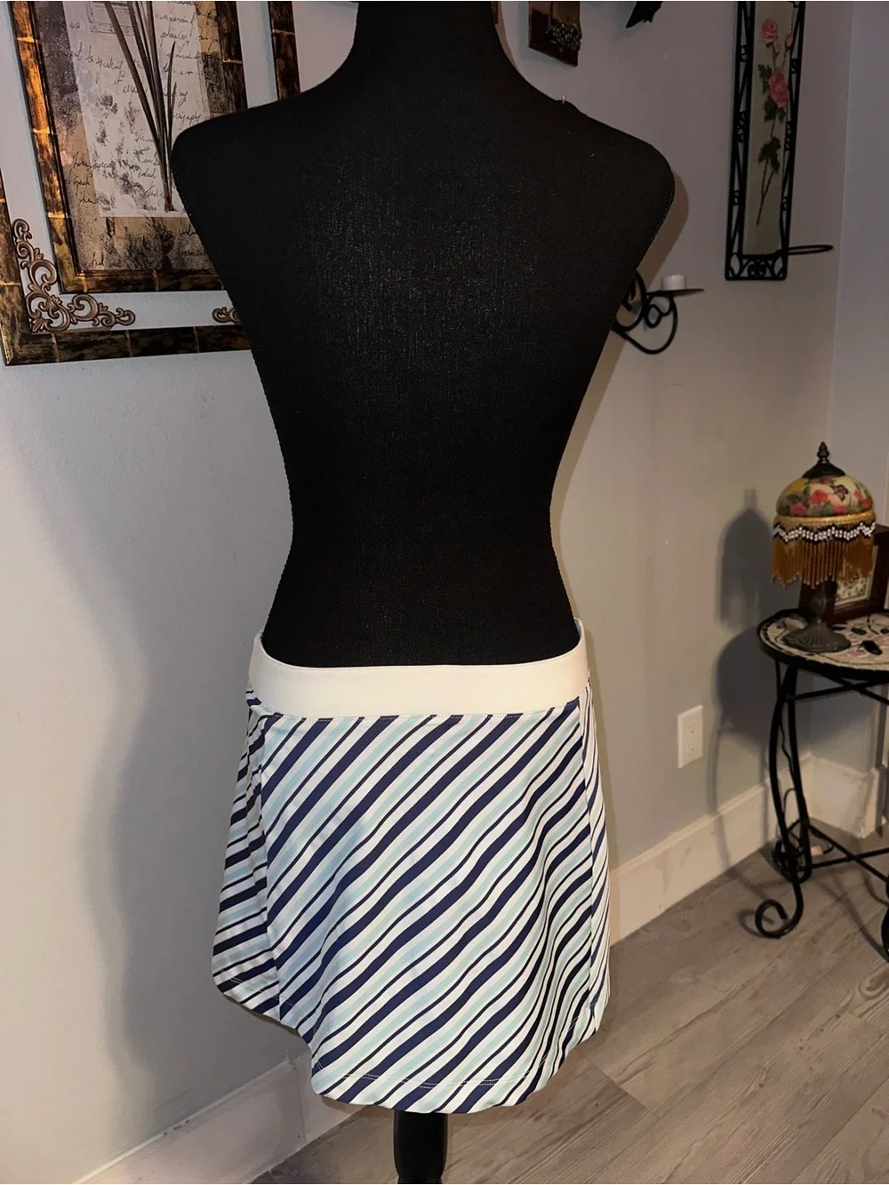 Vtg Wimbledon Diagonal Striped Tennis Skirt in White and Navy Blue Stretchy, S